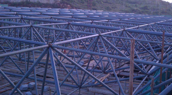 米泉概述网架加工中对钢材的质量的过细恳求